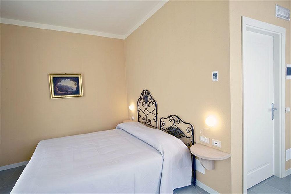 Locanda Della Maria เบลลาโจ ภายนอก รูปภาพ