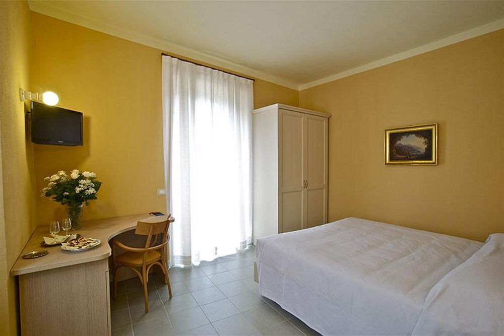 Locanda Della Maria เบลลาโจ ภายนอก รูปภาพ